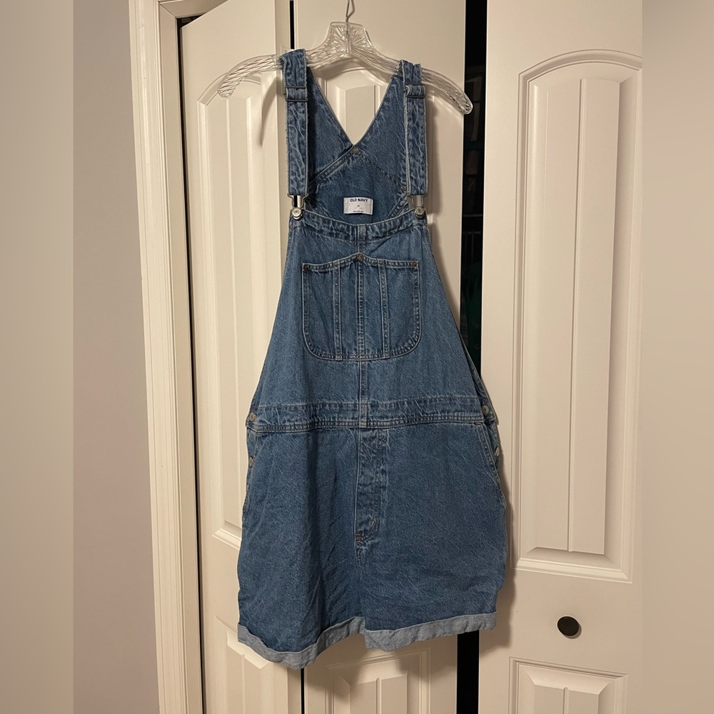 Old Navy Slouchy Jean Shortalls - 3.5” Inseam